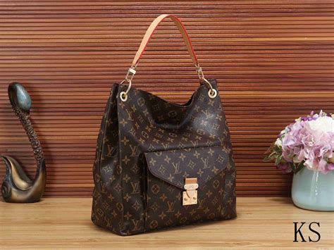 Louis Vuitton purse cheapest